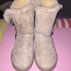 Ugg Bailey Button charm boots